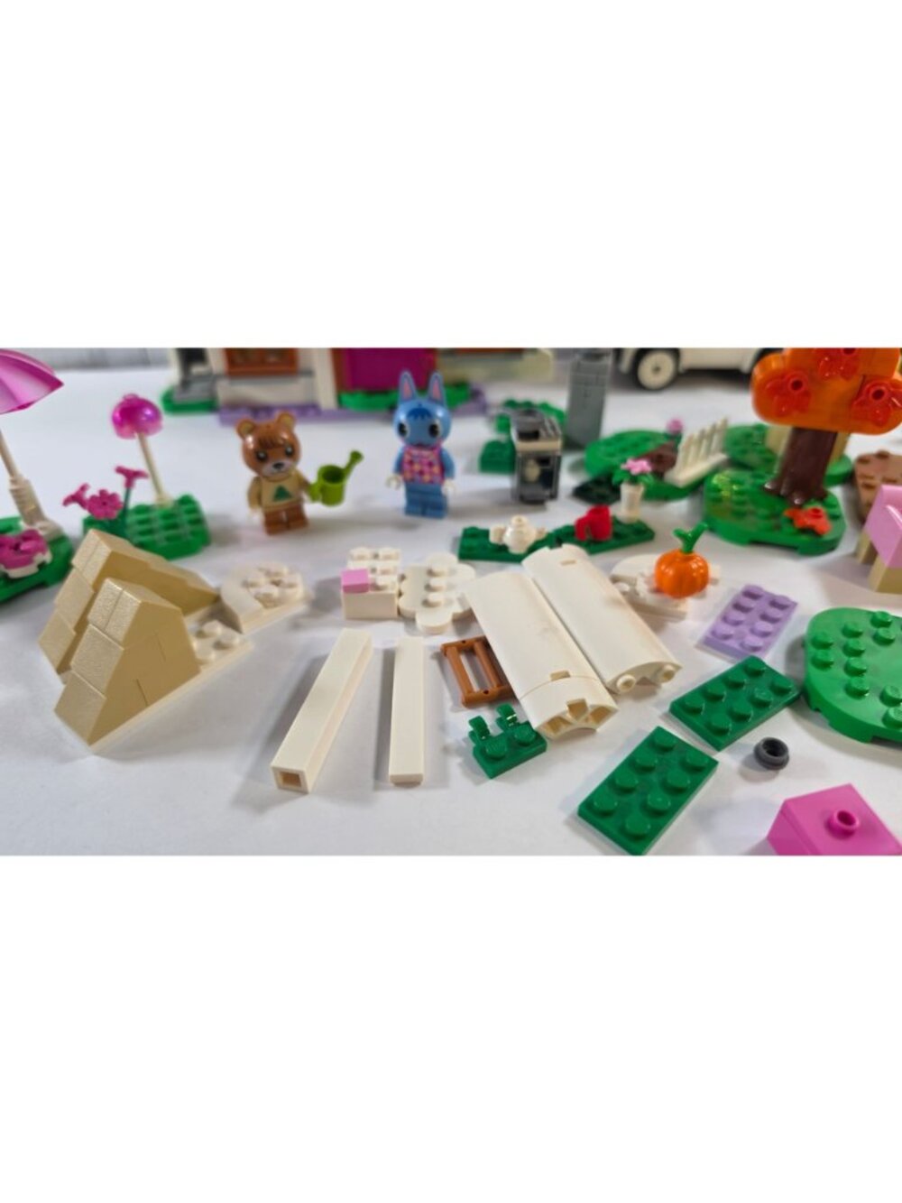 ANIMAL CROSSING LEGO LOT ROSIE HOUSE KK'S CONCERT plaza CAMPER FIGURES MINI FIGS - Picture 4 of 12
